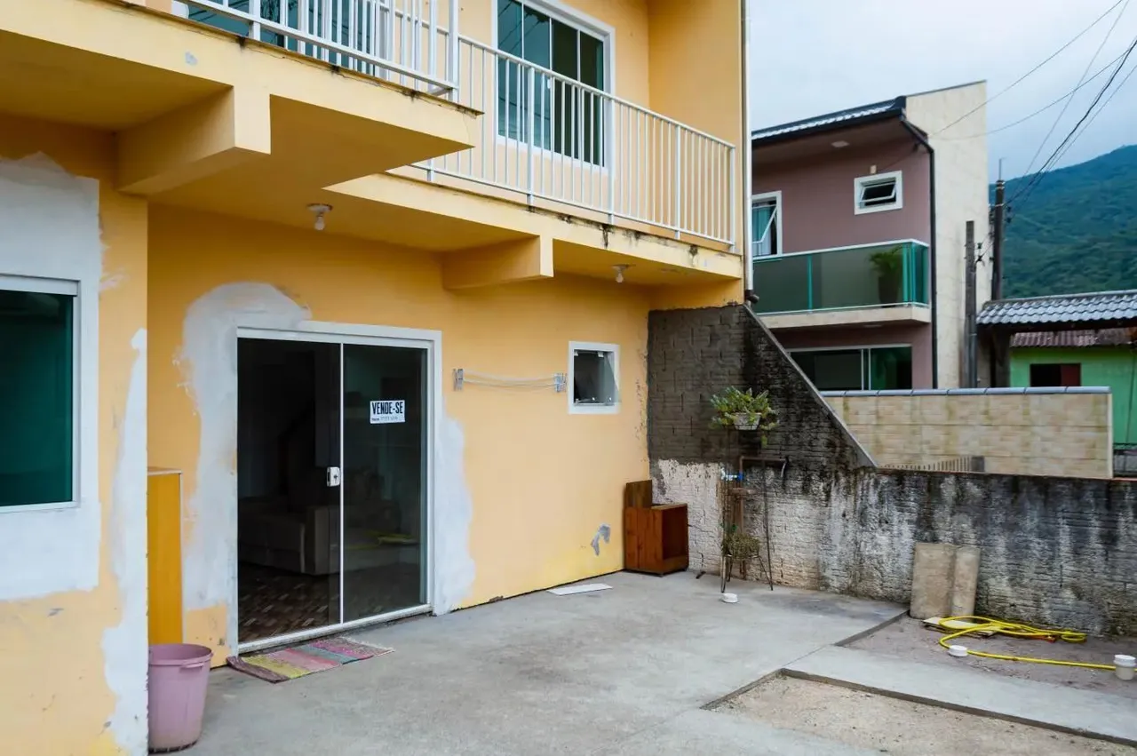 Sobrado para Venda em Palhoça, Enseada do Brito (Ens Brito), 2 dormitórios, 1 suíte, 2 ban