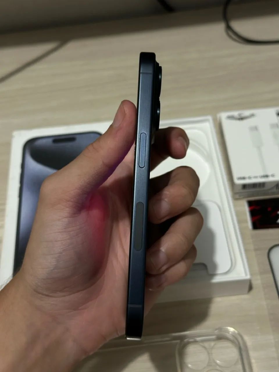 iPhone 15 pro 128  - Foto 4