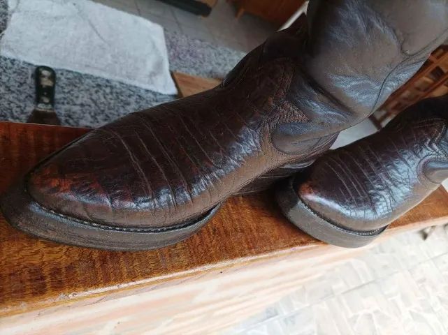 Bota couro jacare solado duplo  - Foto 4