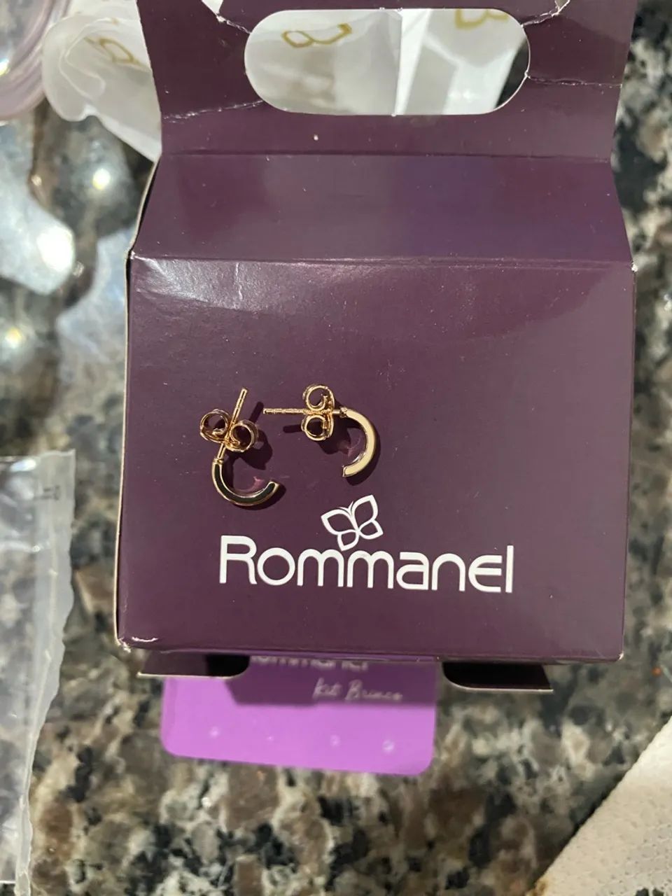 Vendo brinco Romanel