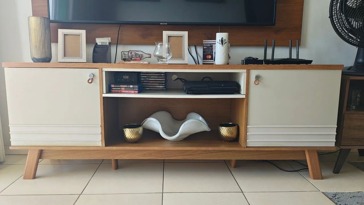 Vendo Rack novíssima, linda!