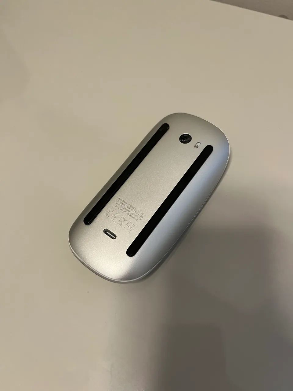 Mouse sem fio Apple Magic Mouse - conexão USB-C - Foto 2