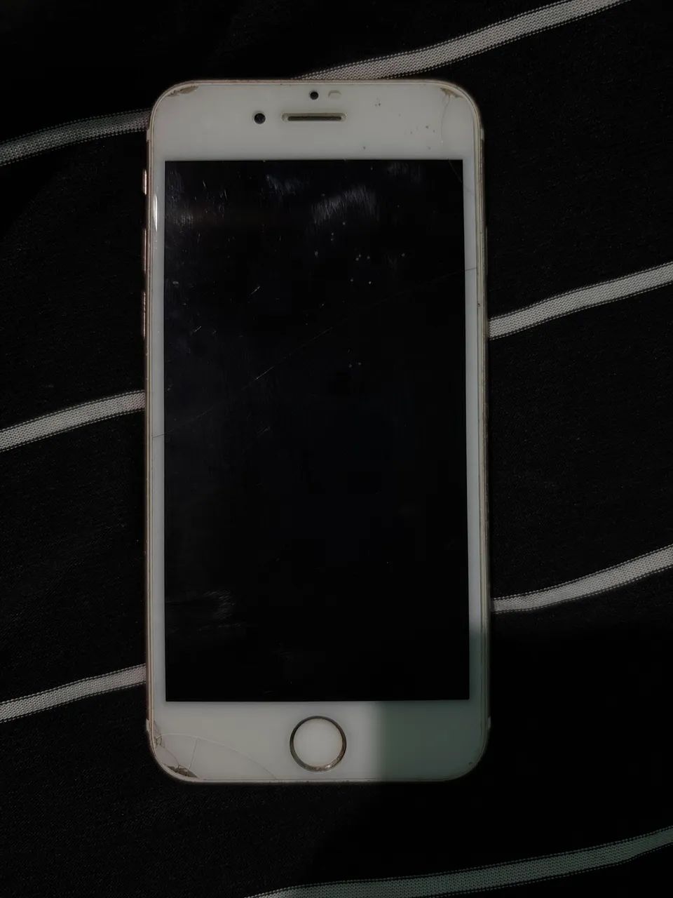 Vendo IPHONE 6s para retirada de peças 
