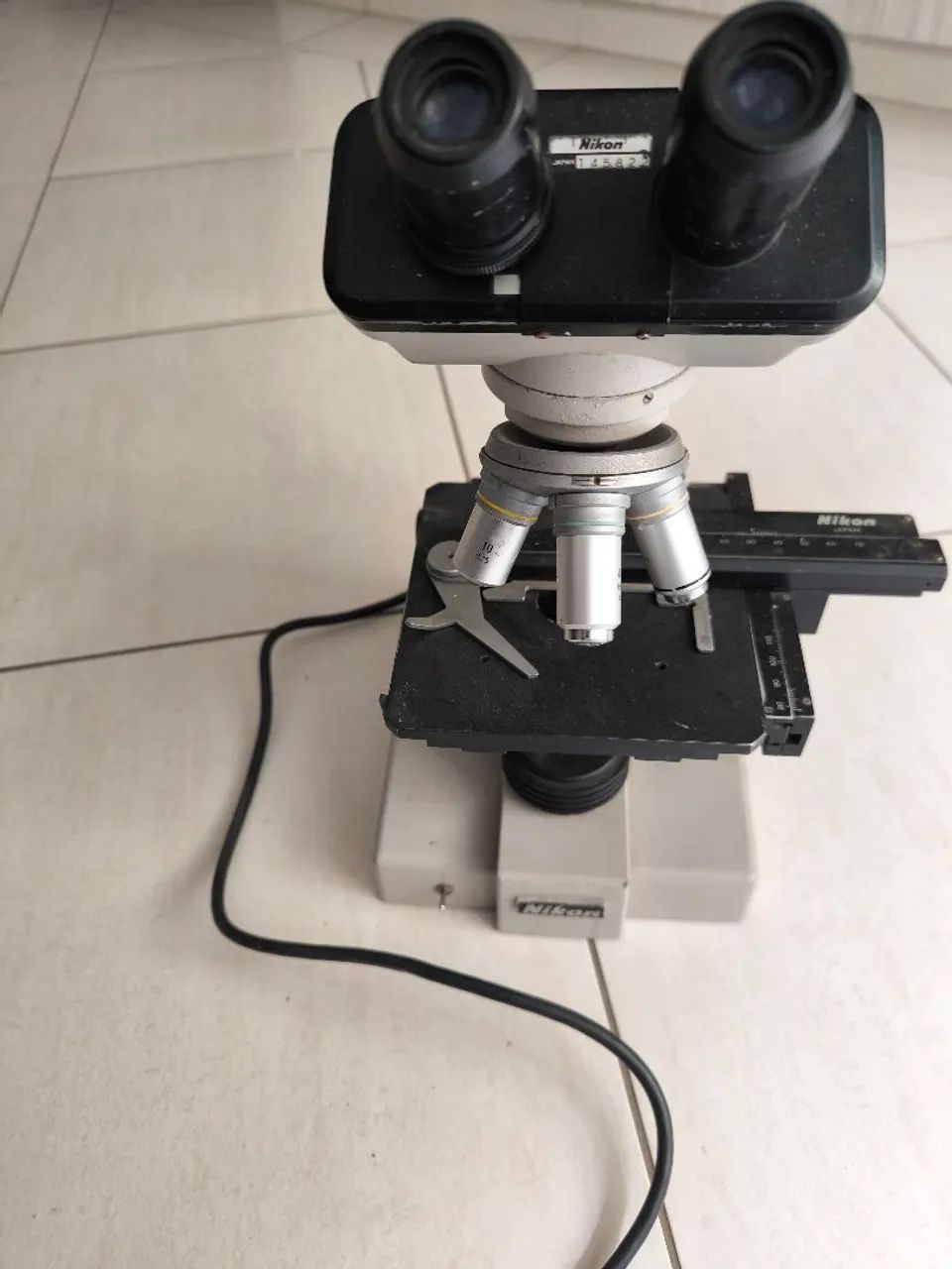 Microscópio Nikon
