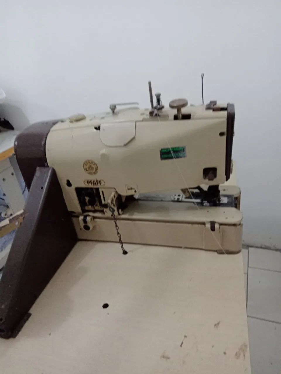 Caseadeira industrial Pfaff - Foto 4