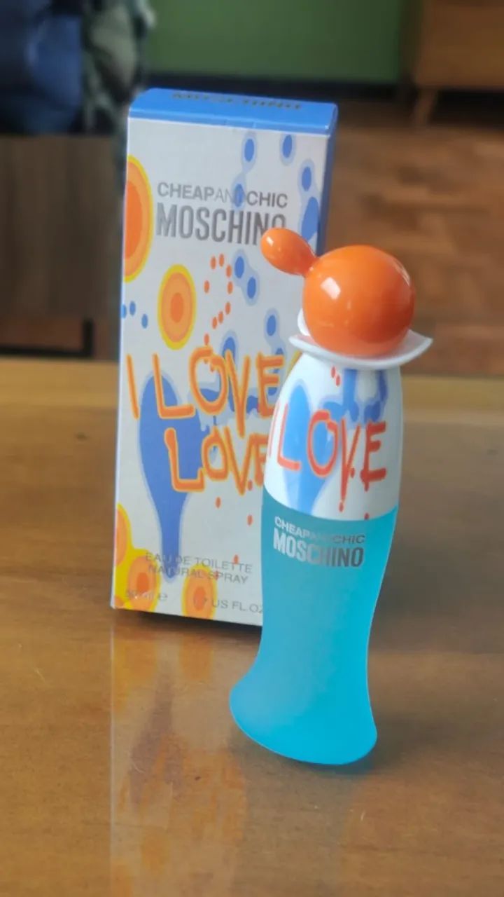Perfume Moschino I LOVE, 50ml - Foto 2