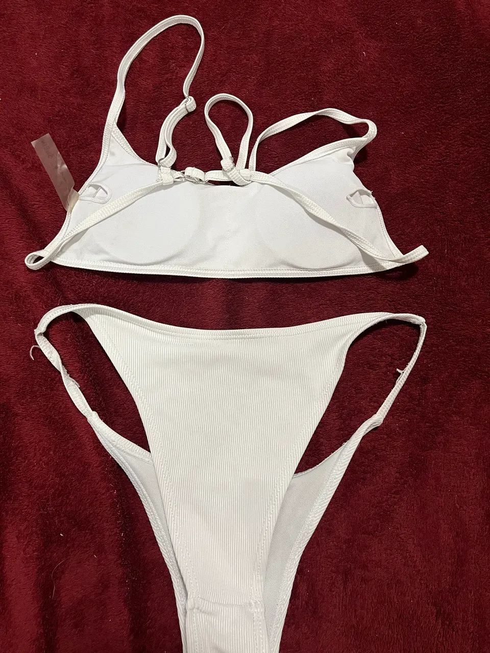 Conjunto de biquíni branco nunca usado tam M - Foto 2