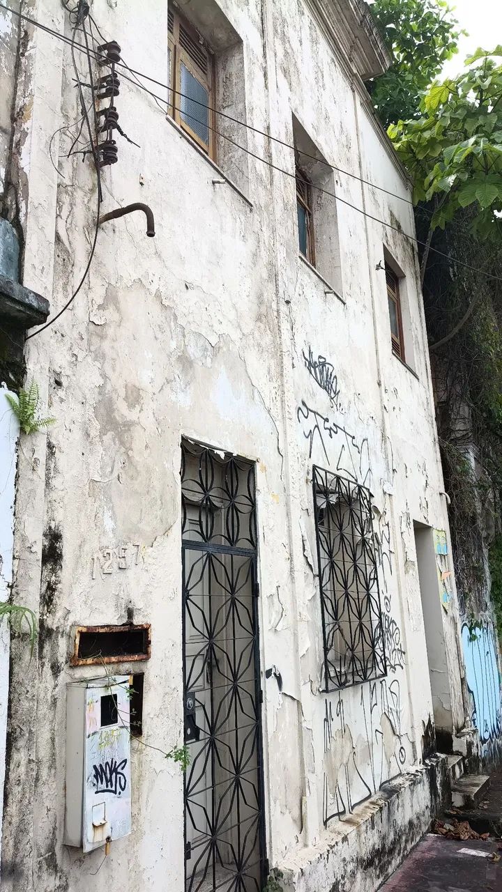 Casa Antiga para ponto Comercial. Av. Leonardo Malcher.