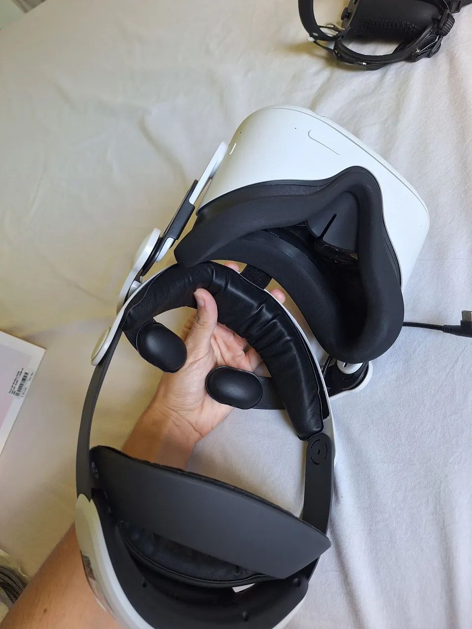 Meta Quest 2 128GB + Bobo VR M2 PRO + Proteção Silicone - Foto 5