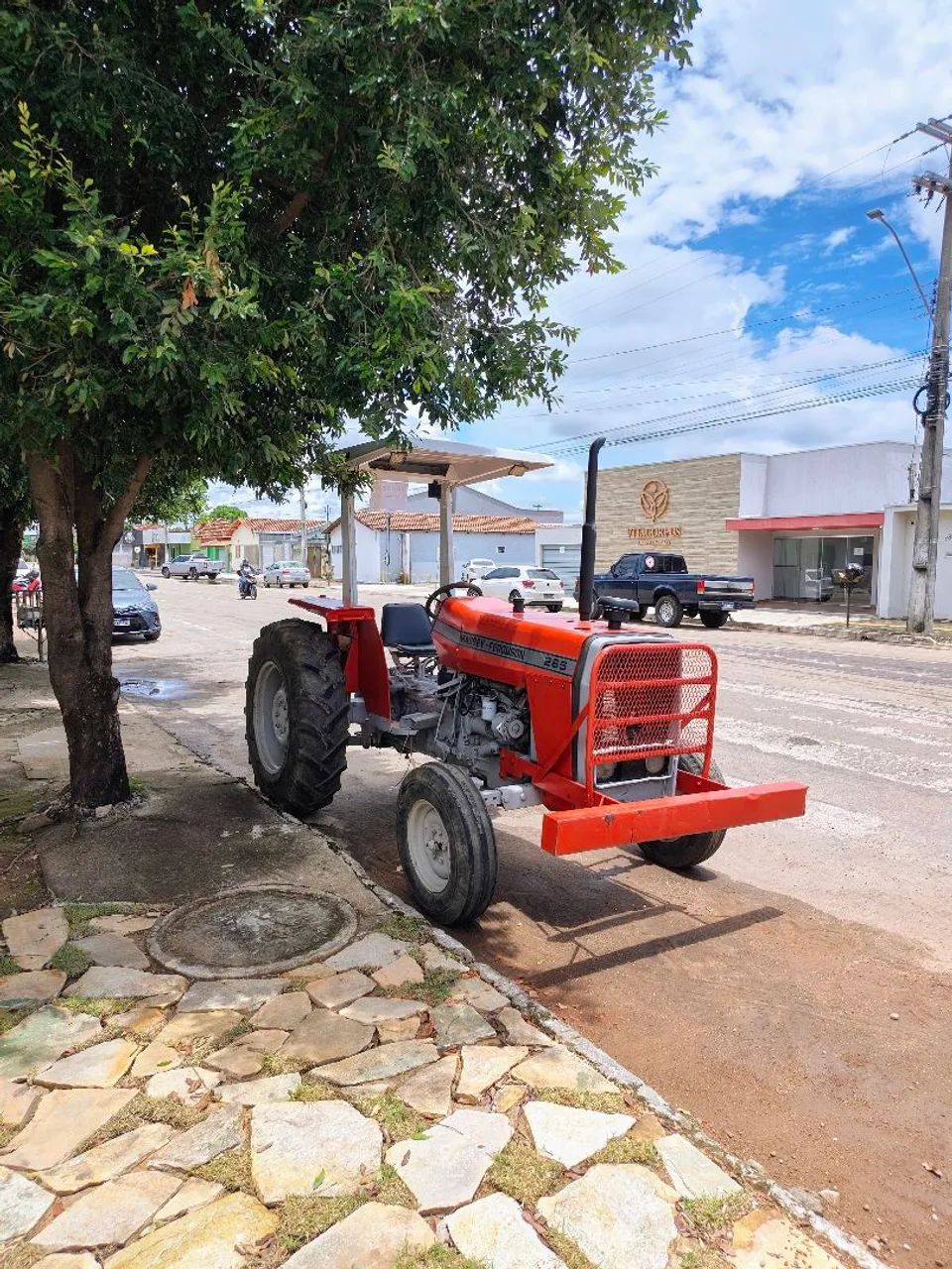 Trator Massey Ferguson 265 (temos 2 implementos para negociar) 