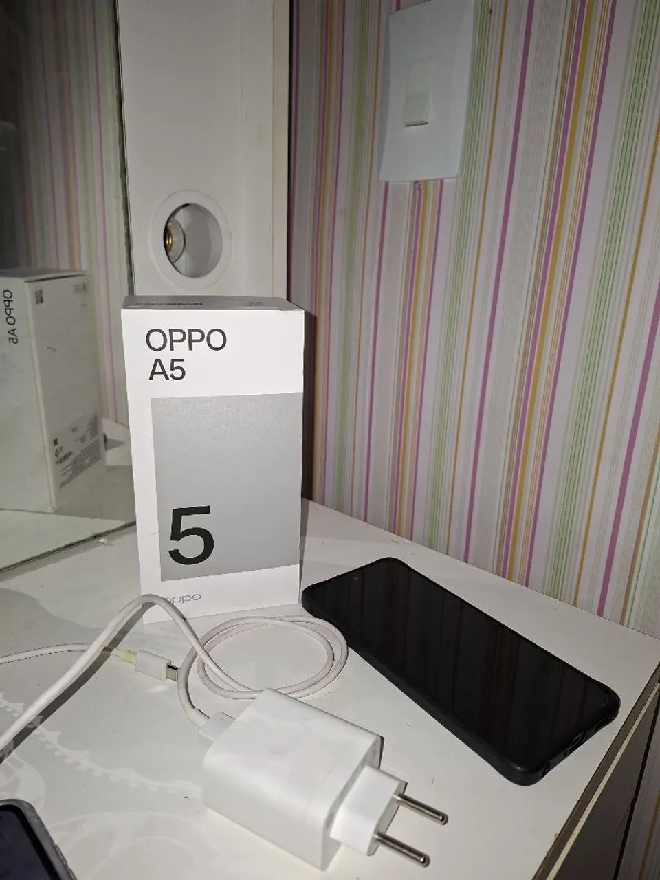 VENDE-SE CELULAR NOVO OPPO A5