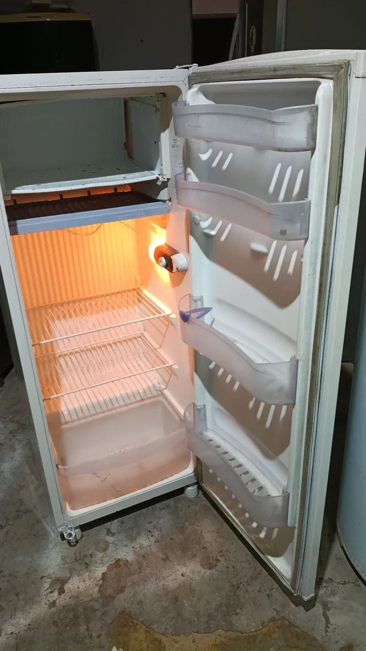 Vendo geladeira Consul  - Foto 3