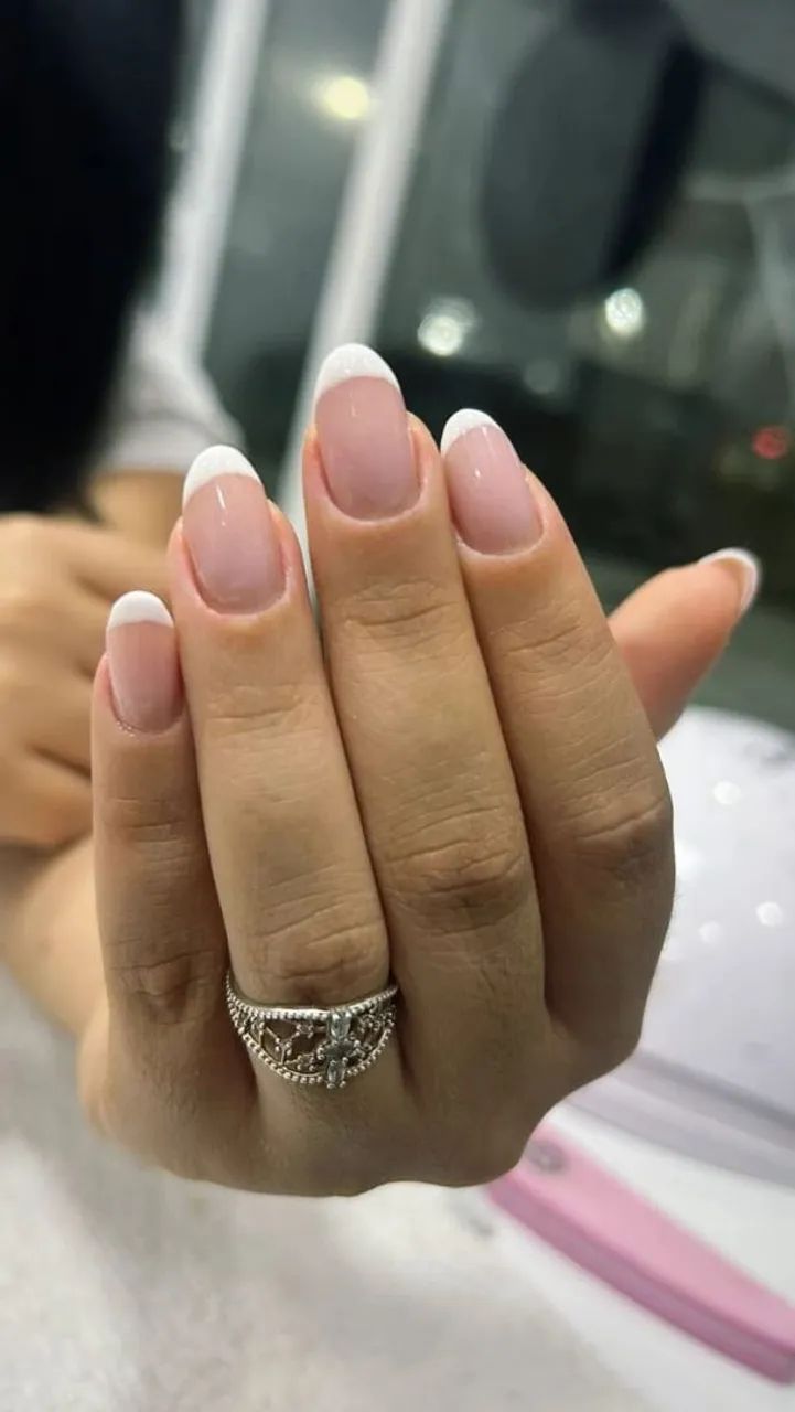 Aluguel de cadeira para manicure.