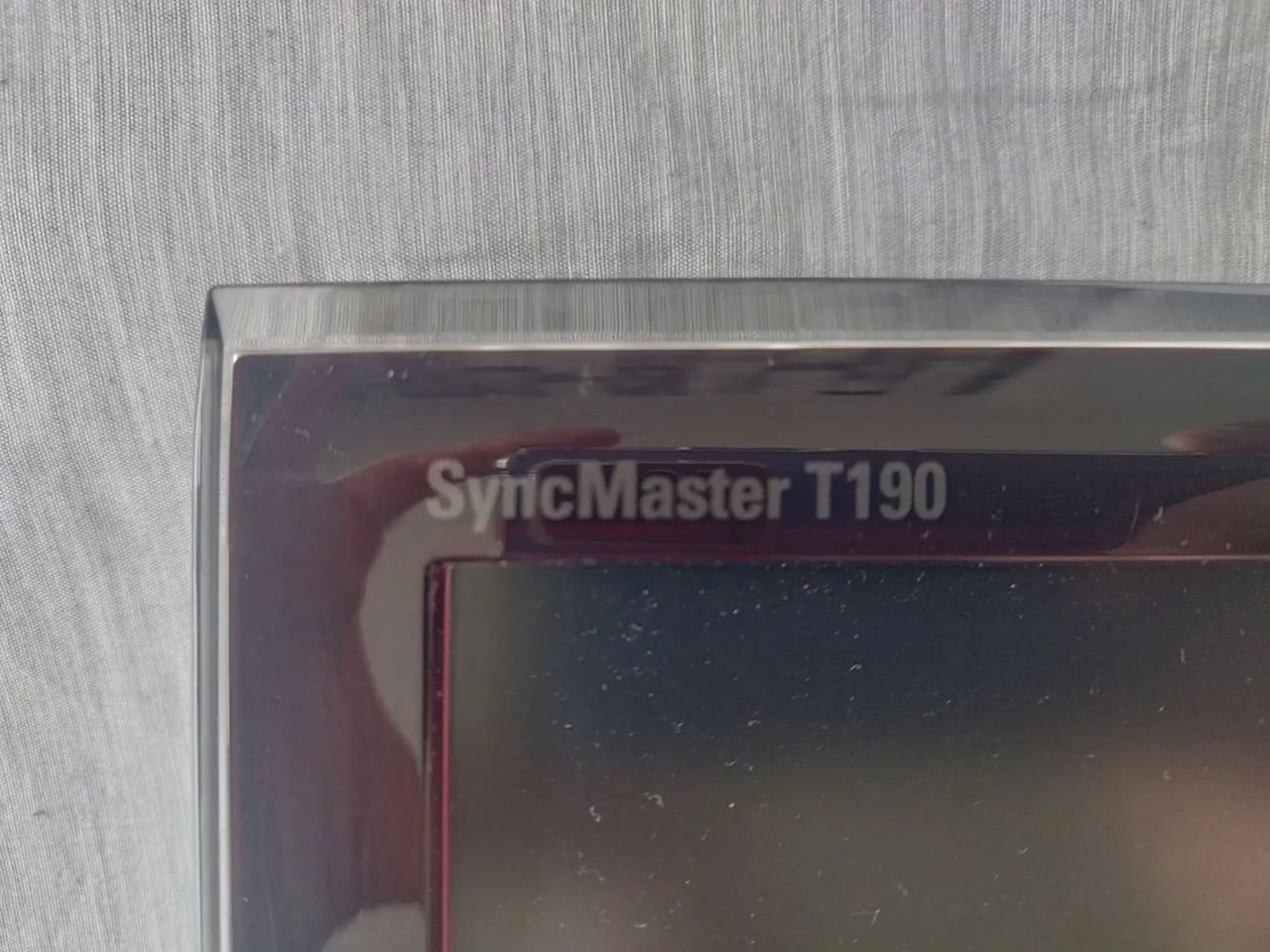 Monitor Samsung T190 COM DEFEITO - Foto 3