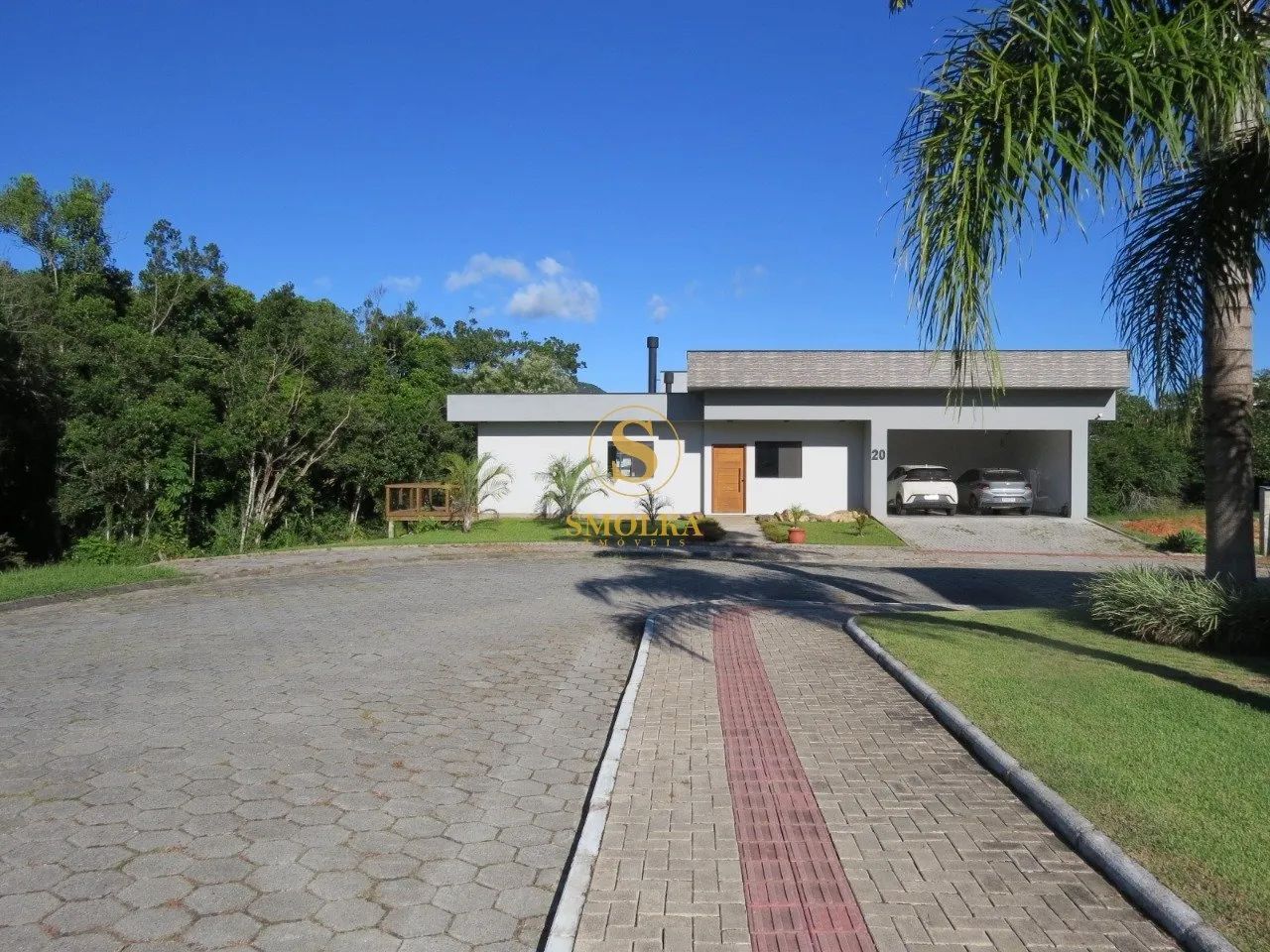 Linda casa com 3 dormitórios semi-mobiliada em Santo Amaro da Imperatriz - Foto 4