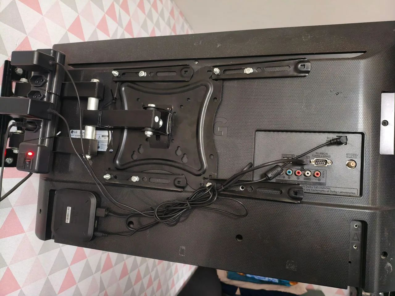 Televisor LG 32 polegadas - Foto 2