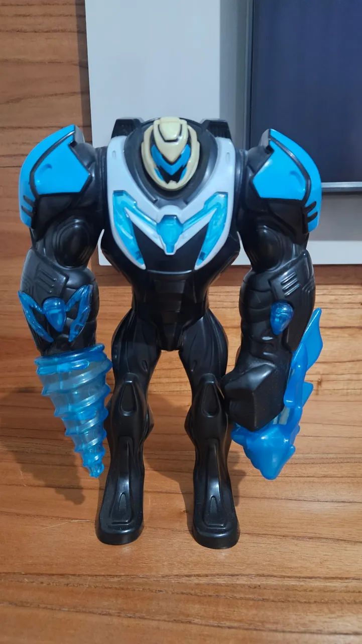 Max Steel modo turbo
