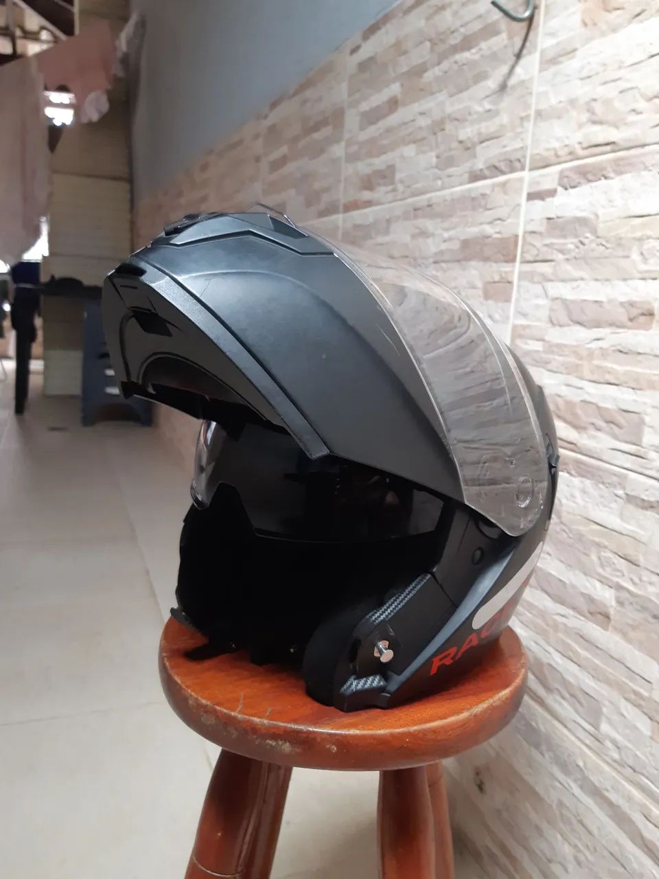 Capacete Race tech escamoteável 