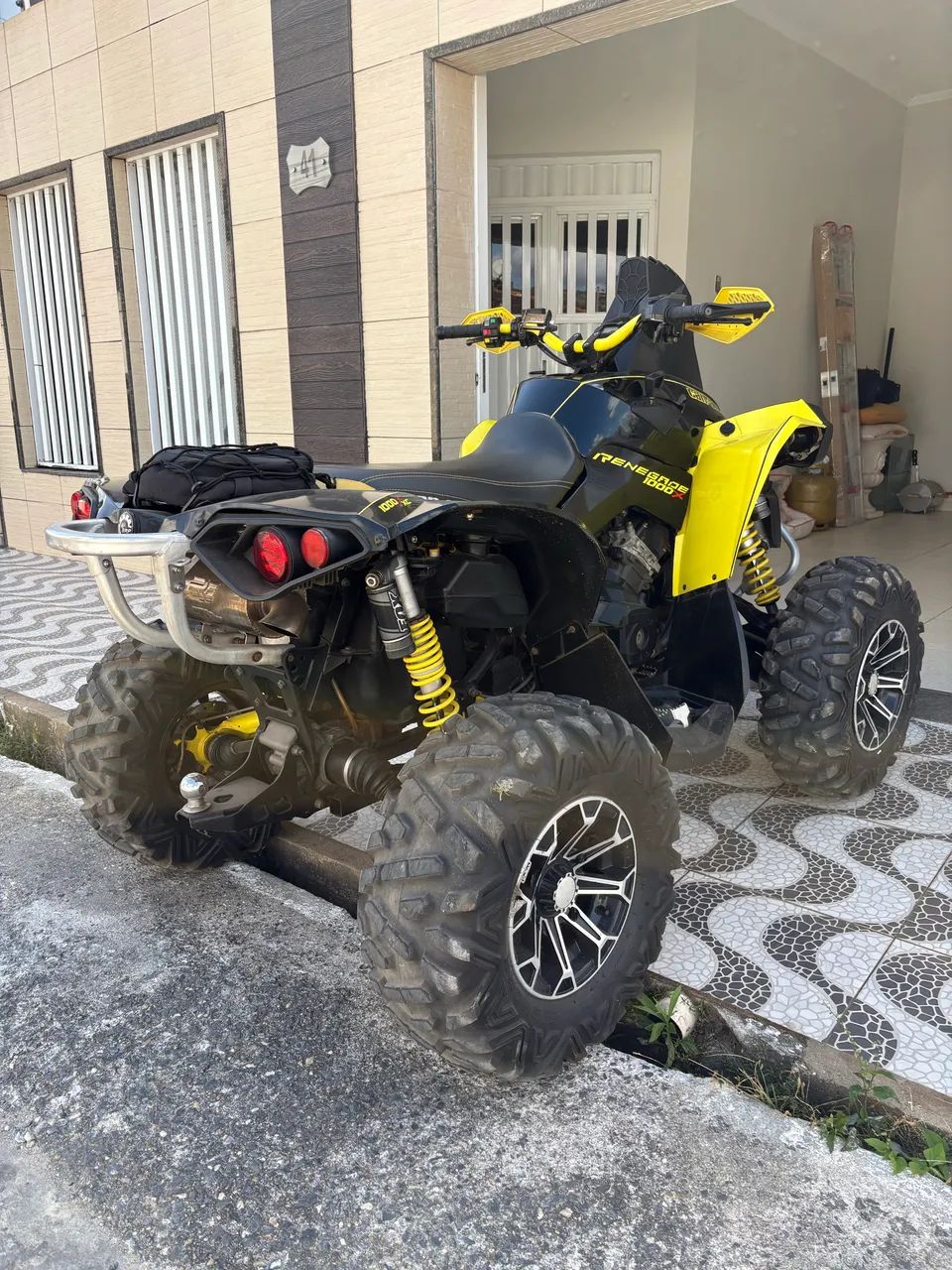 Quadriciclo Can-am - Foto 5