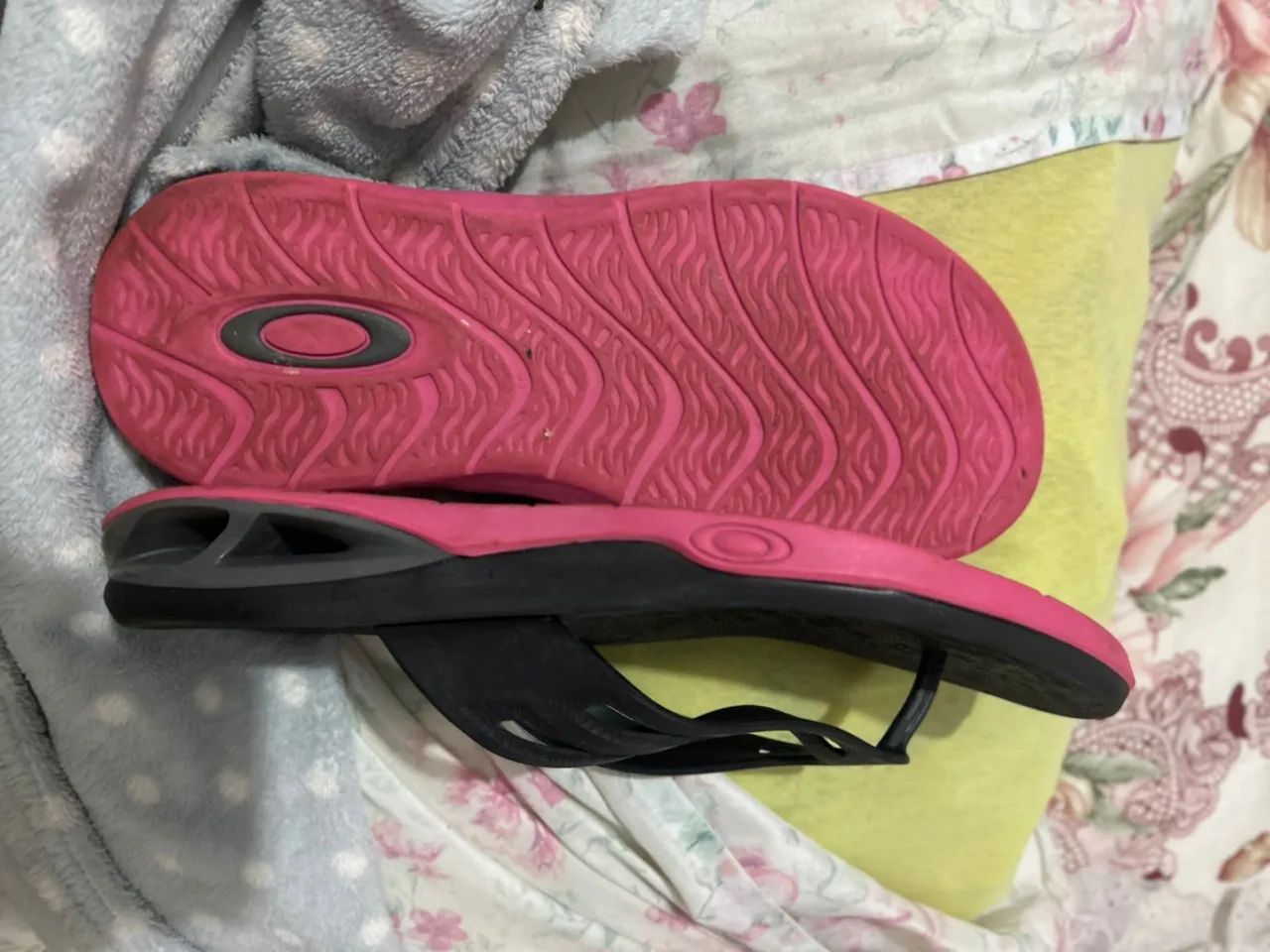 Chinelo oakley original pra sair rápido  - Foto 2