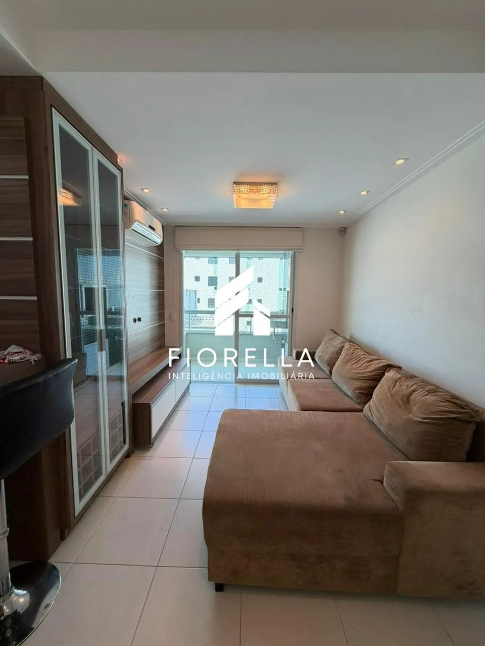 Apartamento com 02 dormitórios sendo 01 Suíte no bairro Pagani/Palhoça