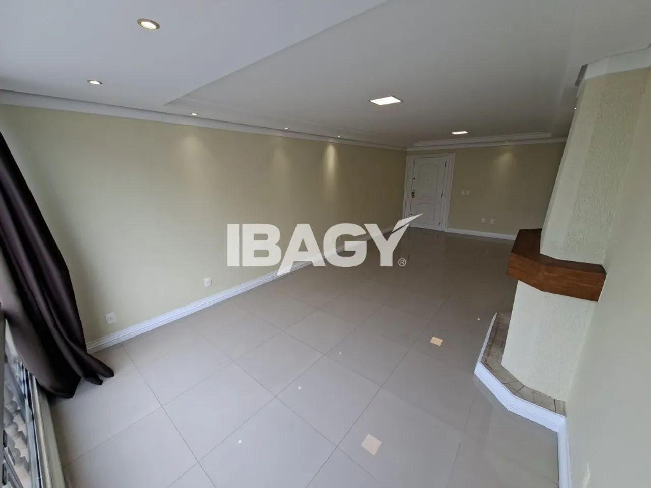 Excelente Apartamento 4 dormitório(s) em Balneário - Florianópolis - Foto 3