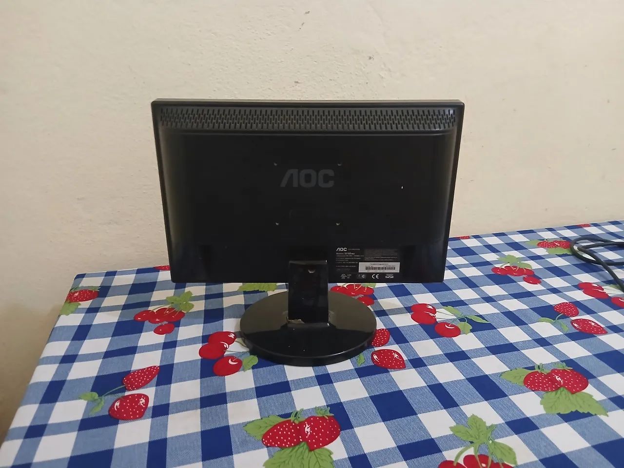 Monitor AOC 16" LCD - Modelo 1619Swa - Super Conservado - Foto 3