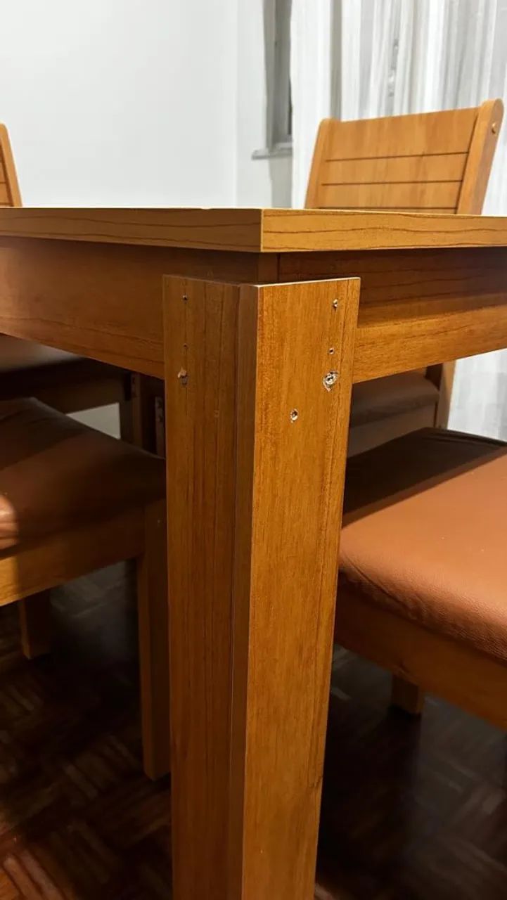 Vendo mesa de jantar 4 cadeiras  - Foto 2