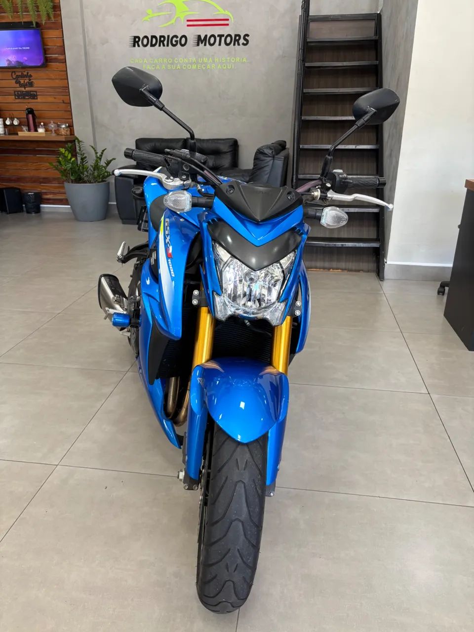 Suzuki GSX-S 1000 - Foto 2