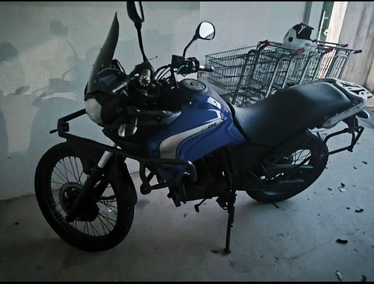 Moto Ténéré 2012