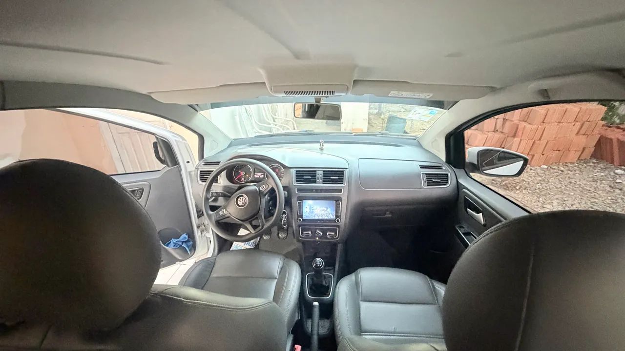 Volkswagen Fox Connect 1.6 Flex 8V 5P 2018 - Foto 2