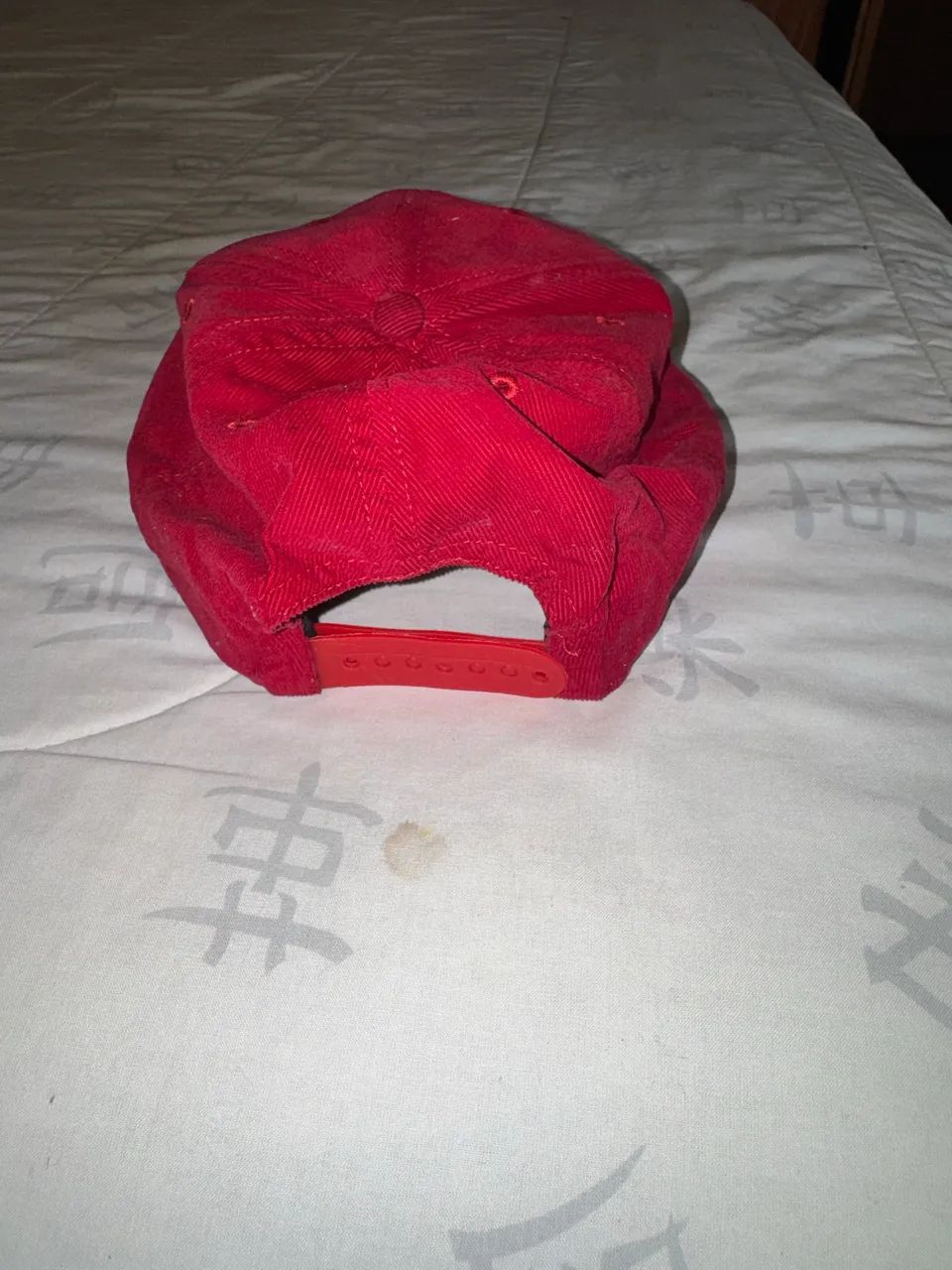 Boné Gravity Skateboards Vermelho Aba Reta - Foto 2