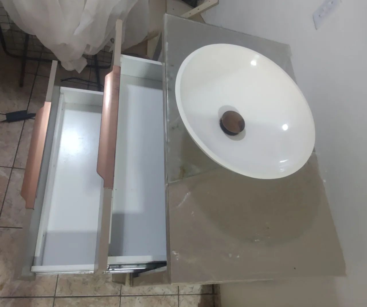 Bancada p/ banheiro c/ cuba R$ 200 - Foto 3