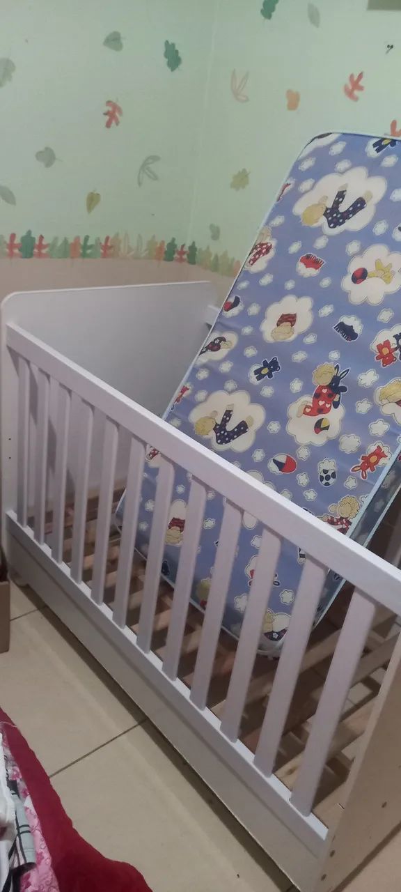 Berço americano com colchão 