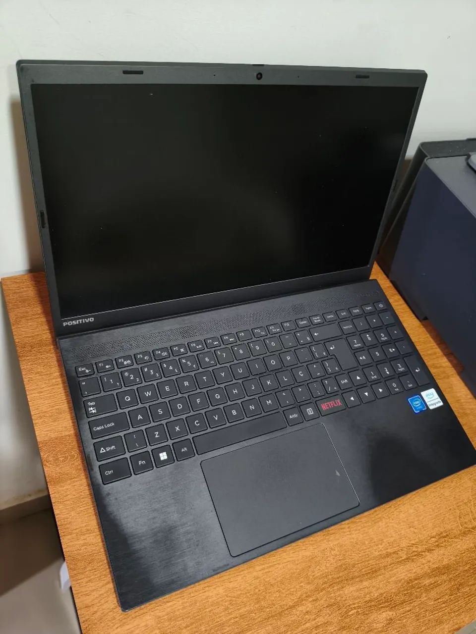 Notebook Positivo para retirada de peças / Tela com defeito