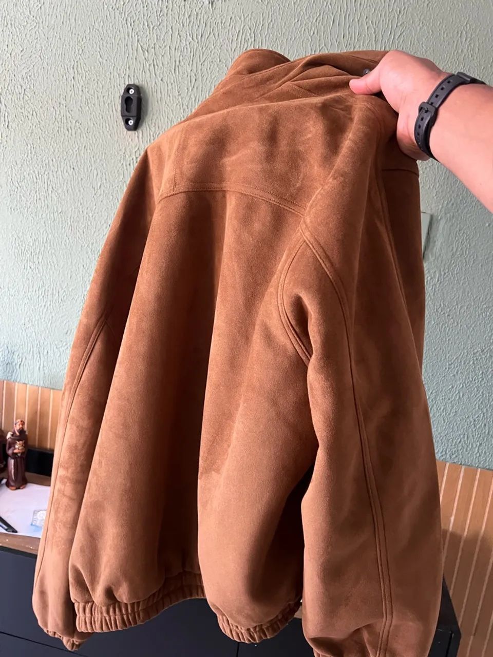 Jaqueta de camurça (suede), marca da c&a, nunca usada!! - Foto 3