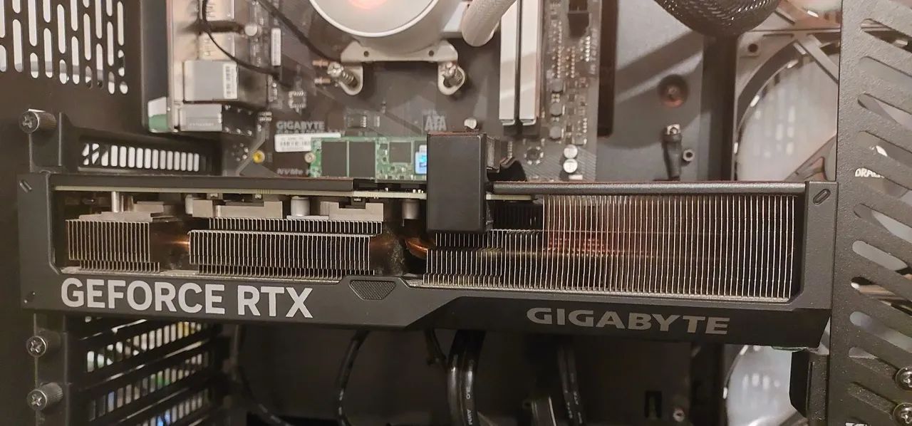 RTX 4070 12GB - Estado de seminova - para 4k com DLSS - Tem poder para Path Tracing  - Foto 3