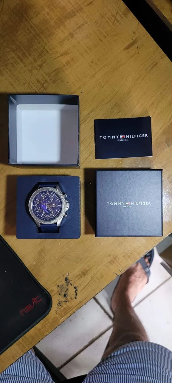 Relógio Tommy Hilfiger Couro Azul 1792165 - Foto 4