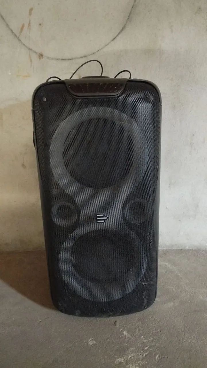 Vendo caixa de som bluetooth pulse box funcionando perfeitamente pra vender logo 600$