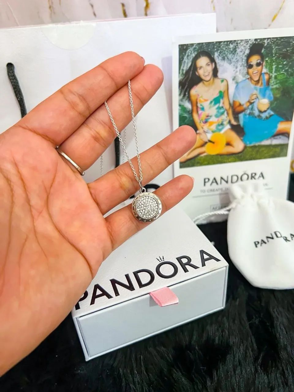 Colar pandora logo pave  - Foto 4