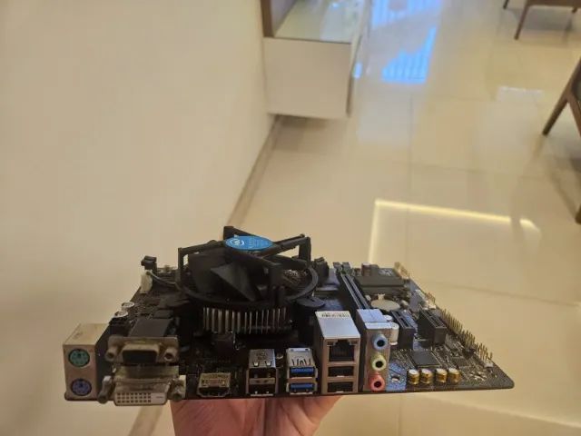Processador i5 7-400 com cooler e placa mae gigabyte GA-H110-M.2 - Foto 2