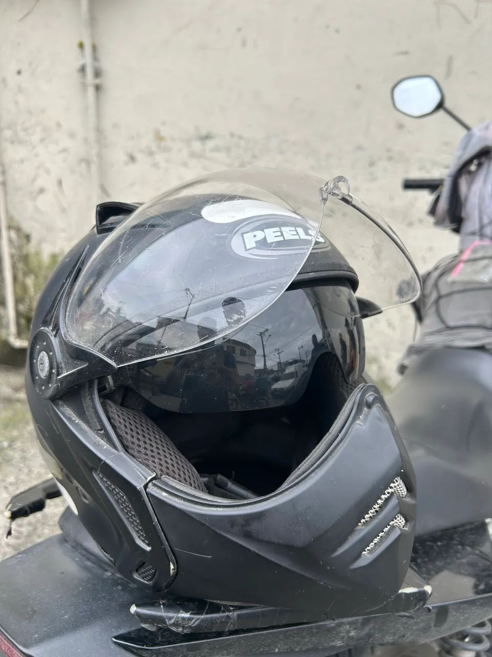 Capacete Peels