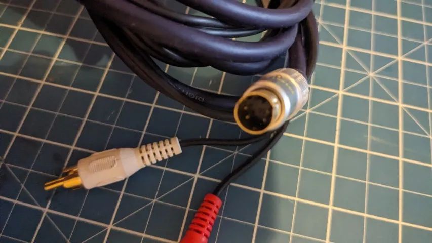 Cabo C64 áudio e vídeo 8 pinos  - Foto 3