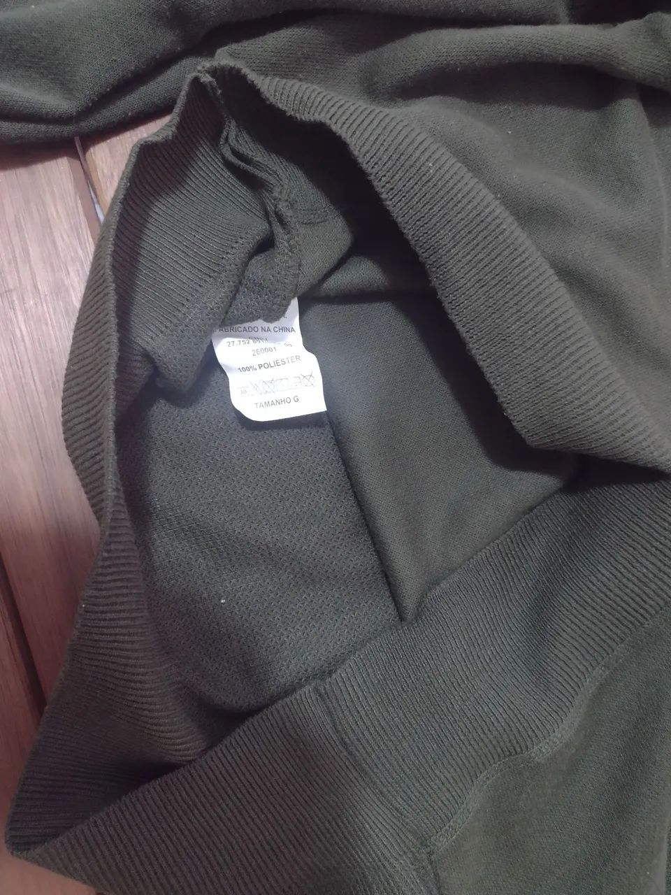 Blusa Suéter tamanho. G bem conservado  - Foto 5