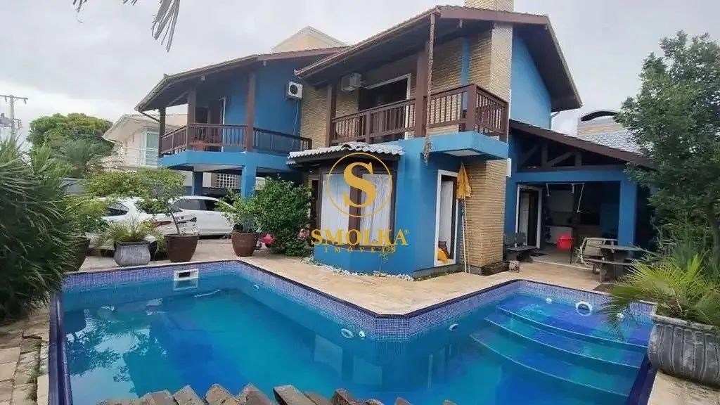 Casa à Venda com 5 Dormitórios no Campeche - Florianópolis