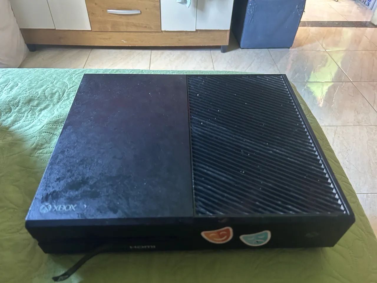 Vendo Xbox one fat com poblema!!