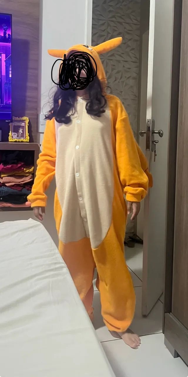 Fantasia Charizard tamanho P