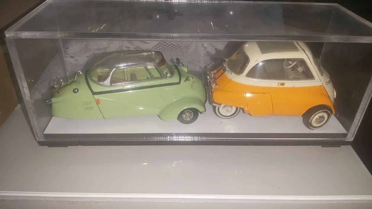Lindas BMW isetta e outra messerchmittdtt kr com acrílico na escala 1/18 - Foto 2