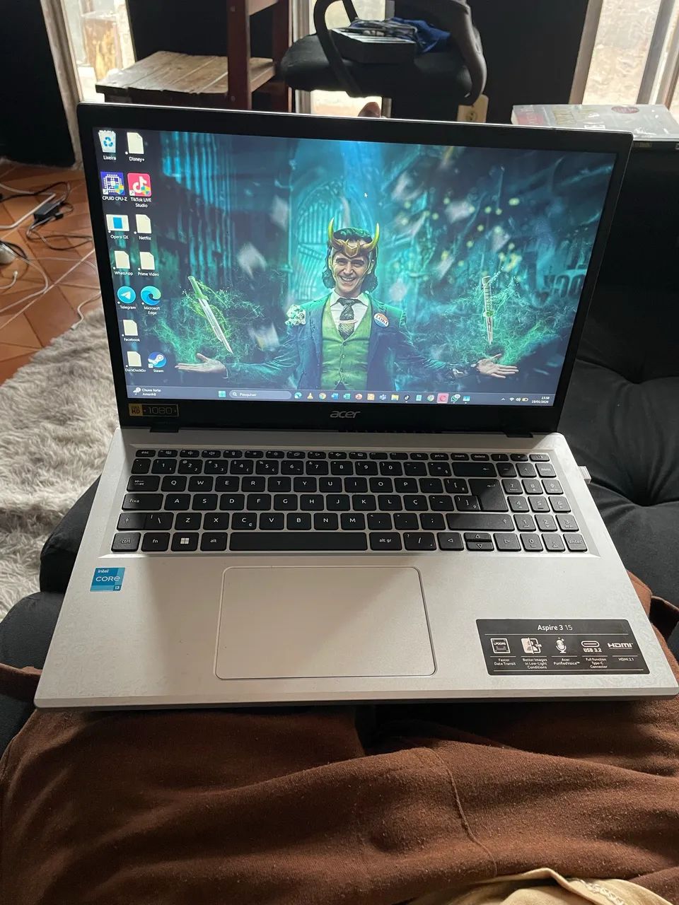 Notebook gamer semi novo 