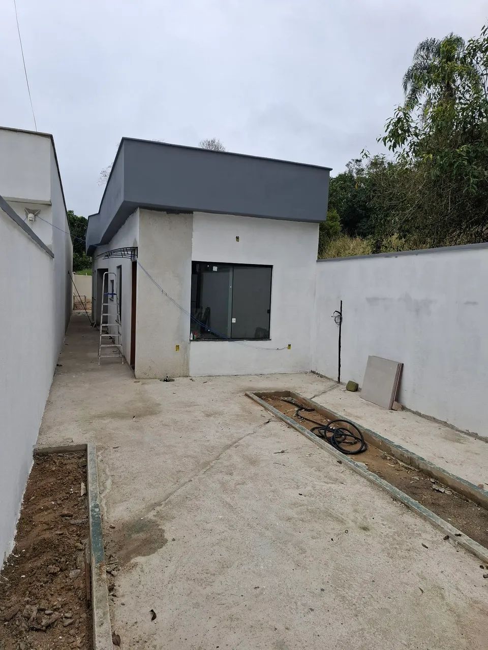 Vendo linda casa linear com 3 quartos não geminada - Foto 2